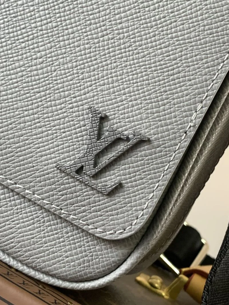 Unisex Mens Louis Vuitton Satchel Bags 38672