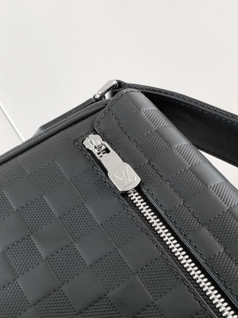Mens Louis Vuitton Satchel Bags Sleek 38689