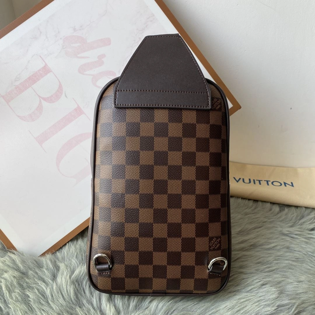 Elegant Mens Louis Vuitton Waist Chest Packs 92690