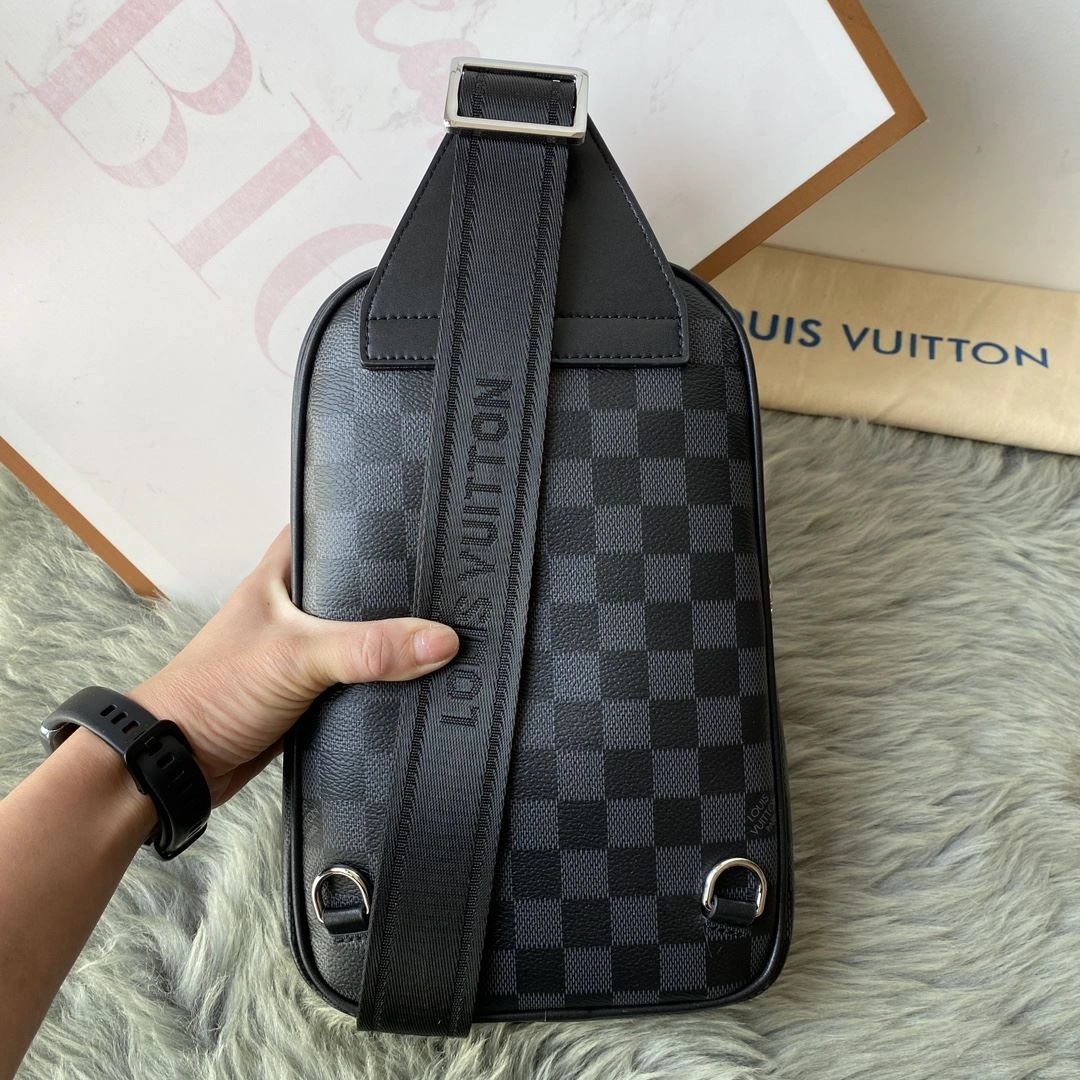 Neat Mens Louis Vuitton Waist Chest Packs 92671
