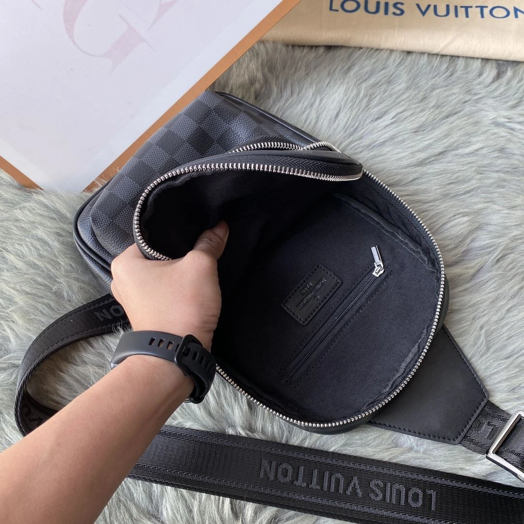 Neat Mens Louis Vuitton Waist Chest Packs 92671