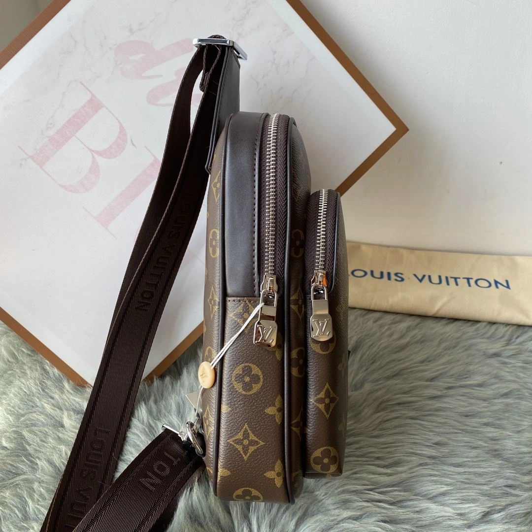 Mens Louis Vuitton Waist Chest Packs Affordable 92677