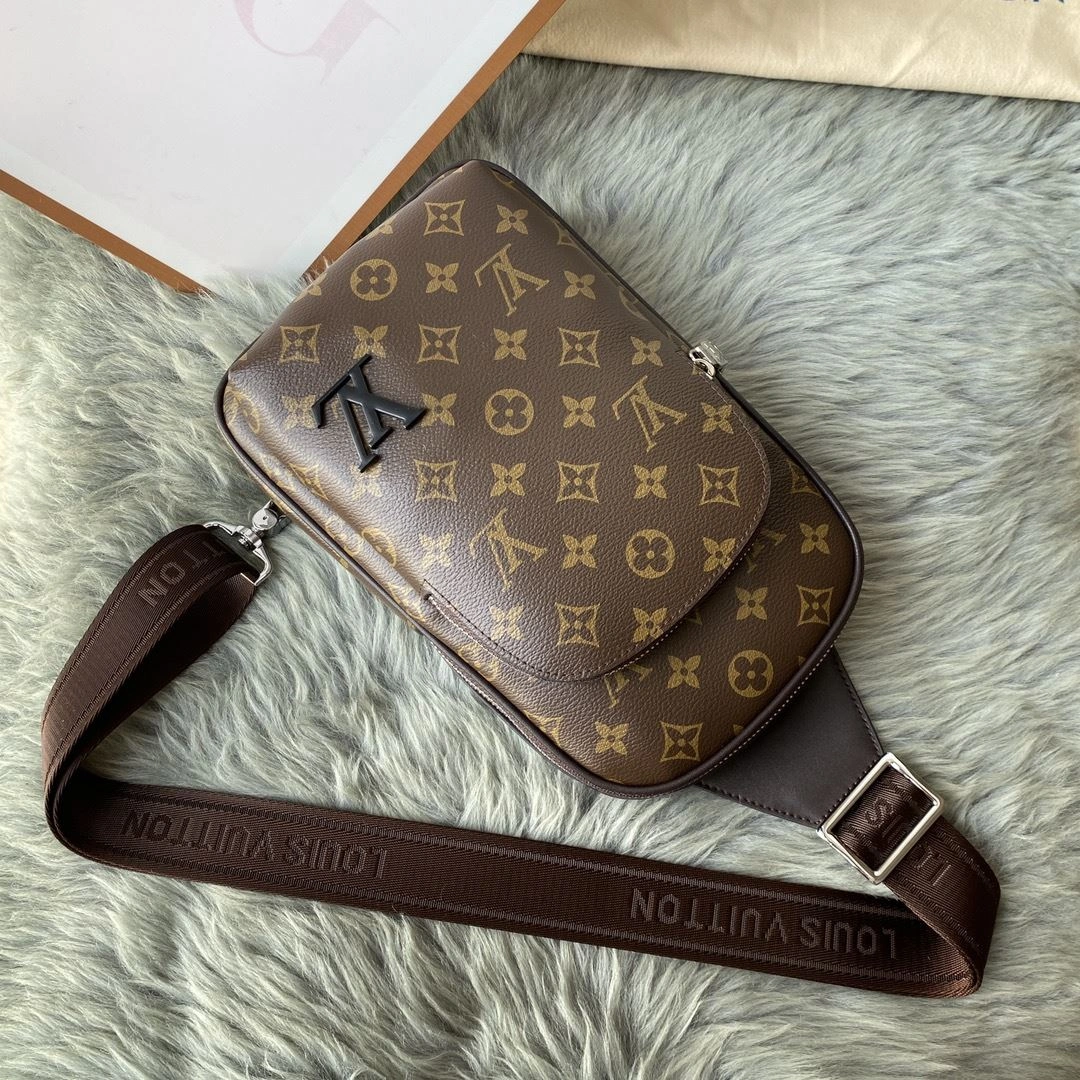 Mens Louis Vuitton Waist Chest Packs Affordable 92677