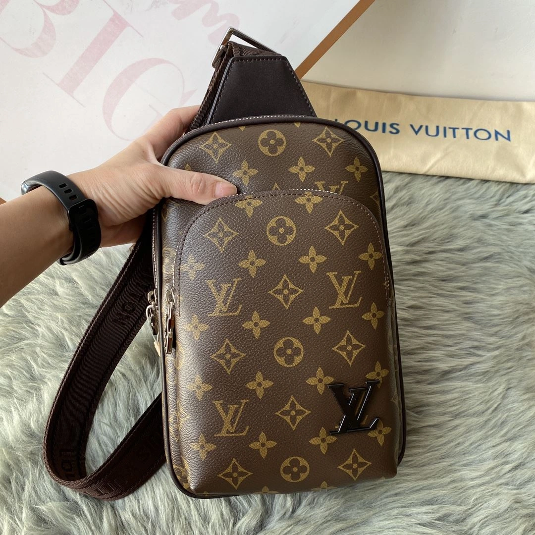 Mens Louis Vuitton Waist Chest Packs Affordable 92677
