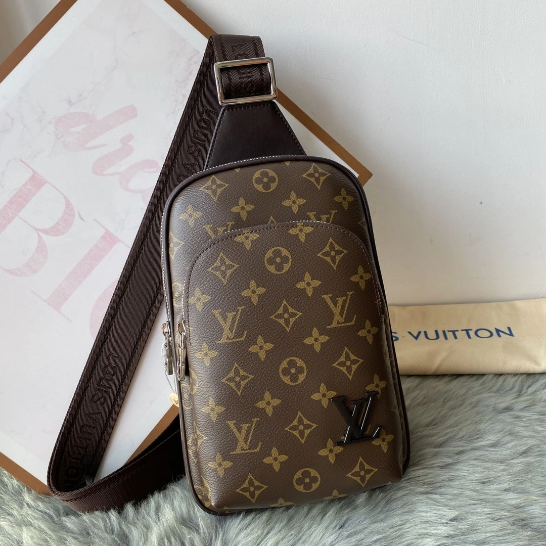 Mens Louis Vuitton Waist Chest Packs Affordable 92677