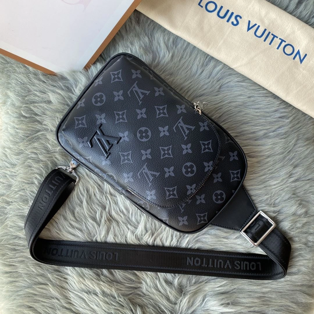 Mens Louis Vuitton Waist Chest Packs Lightweight 92674