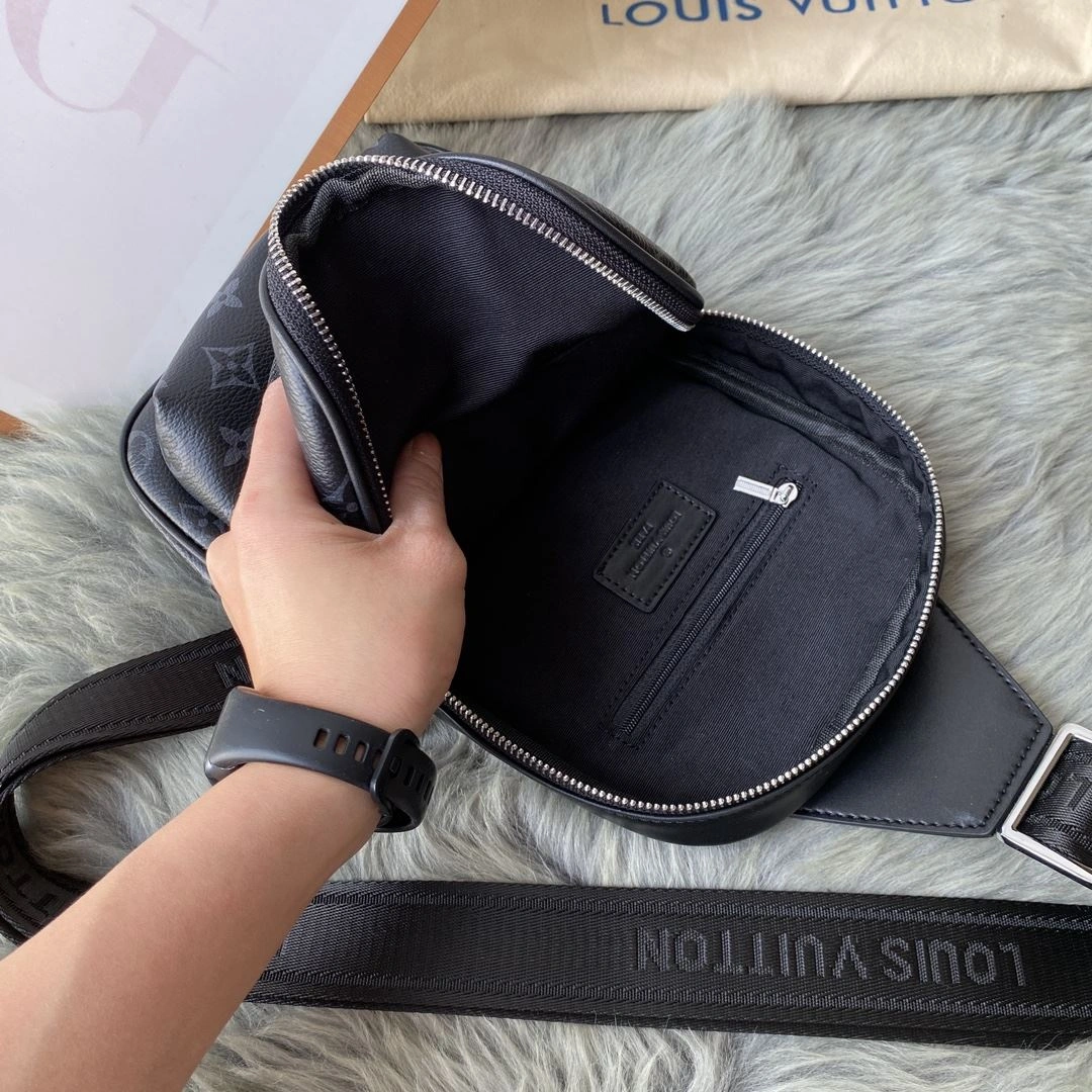 Mens Louis Vuitton Waist Chest Packs Lightweight 92674