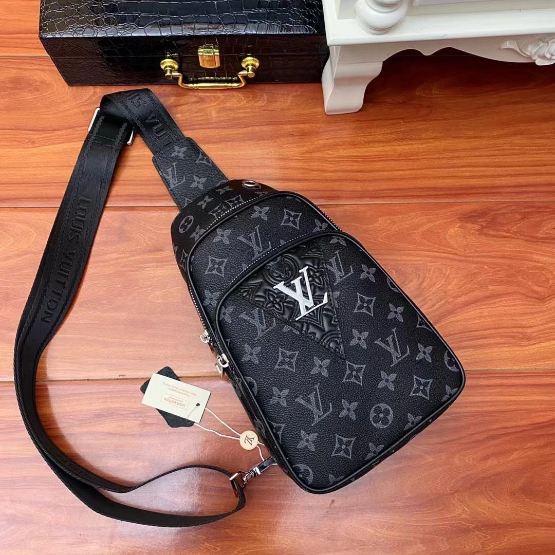 Stretchable Mens Louis Vuitton Waist Chest Packs 92655