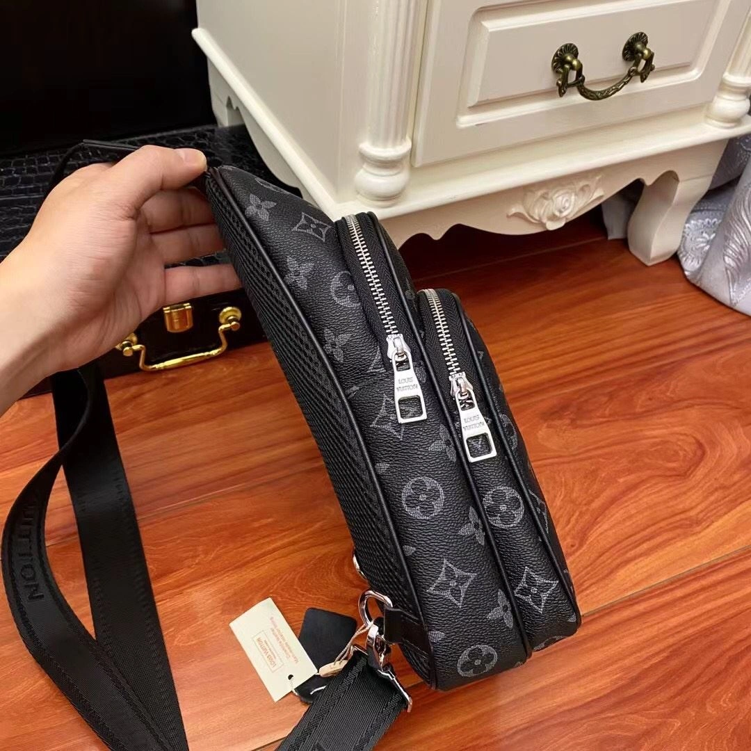 Stretchable Mens Louis Vuitton Waist Chest Packs 92655