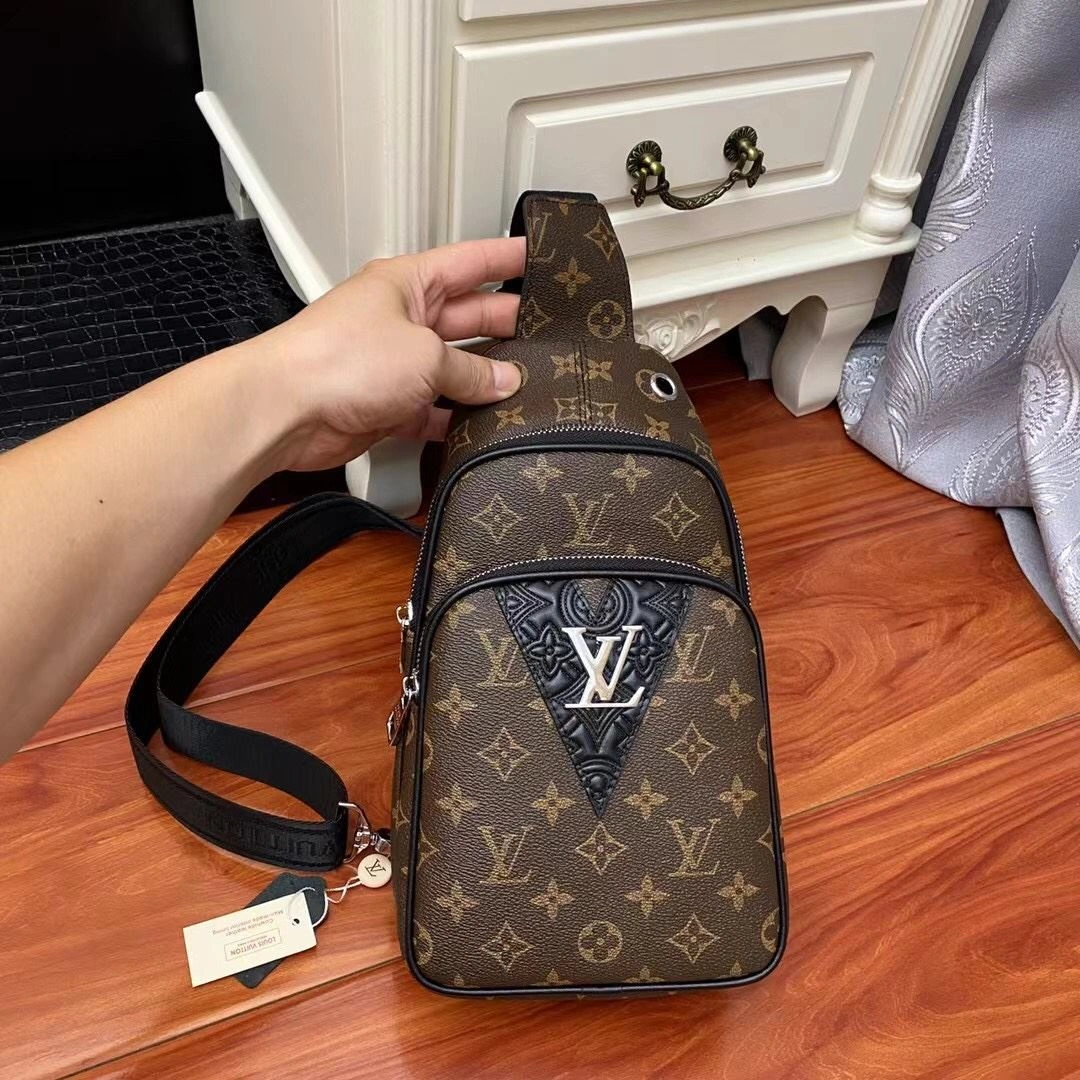 StreetReady Mens Louis Vuitton Waist Chest Packs 92648