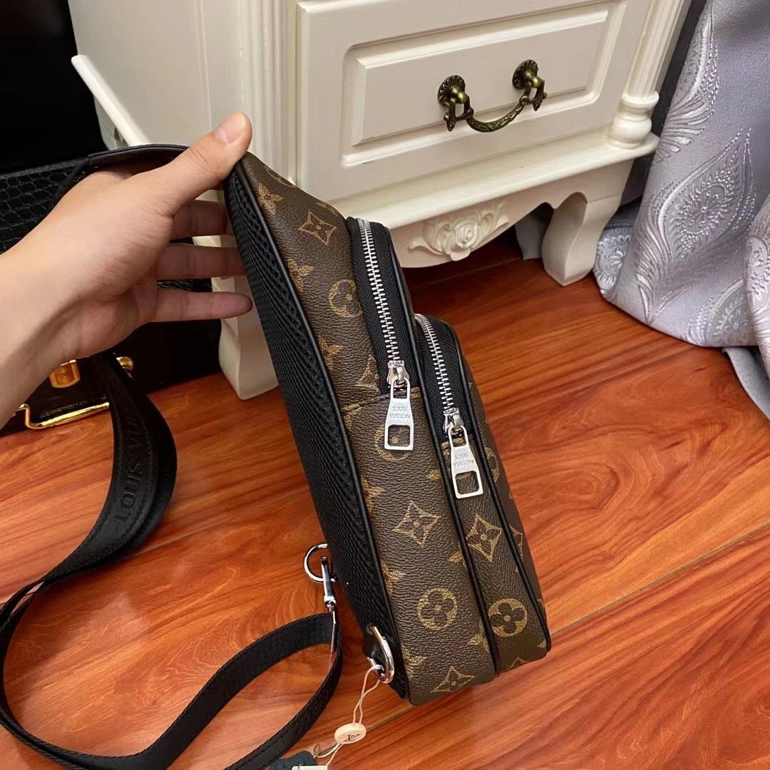 StreetReady Mens Louis Vuitton Waist Chest Packs 92648
