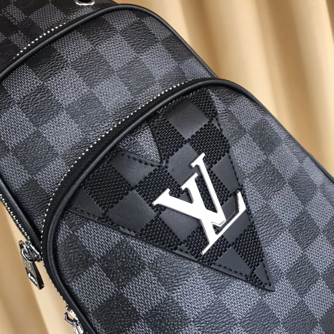 Mens Louis Vuitton Waist Chest Packs Versatile 92653