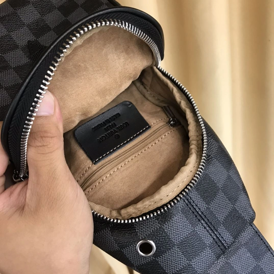 Mens Louis Vuitton Waist Chest Packs Versatile 92653
