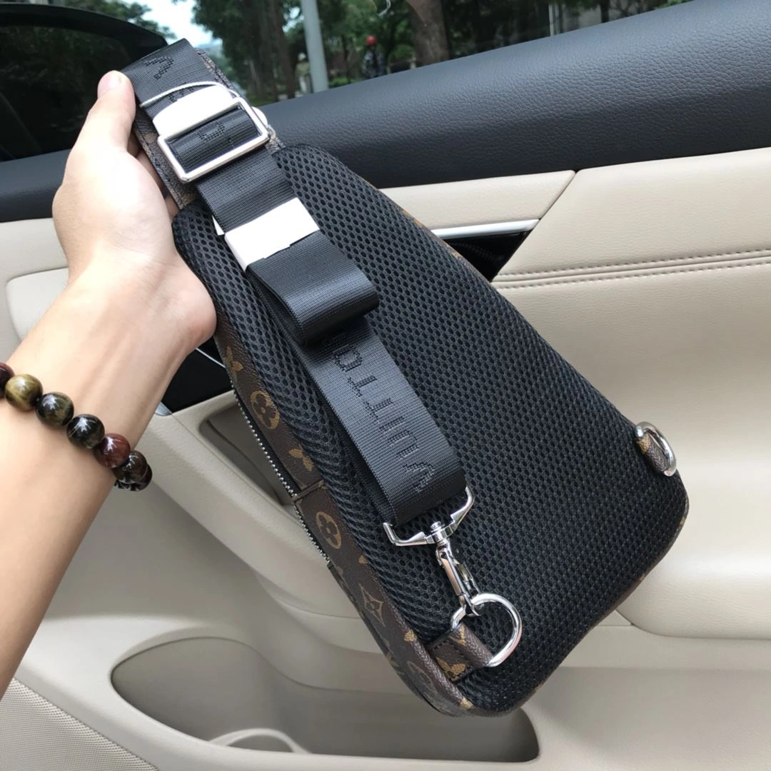 Sophisticated Mens Louis Vuitton Waist Chest Packs 92654