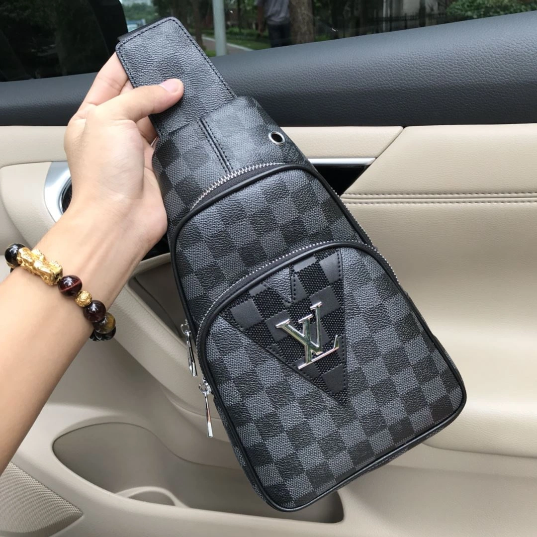 Mens Louis Vuitton Waist Chest Packs Comfortable 92649