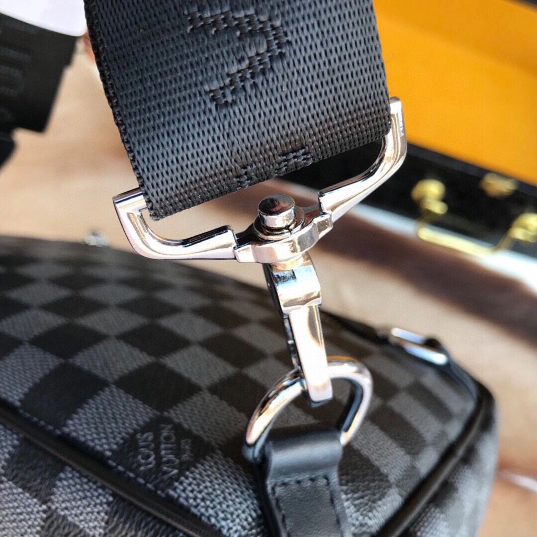 Mens Louis Vuitton Waist Chest Packs GoodFit 92658