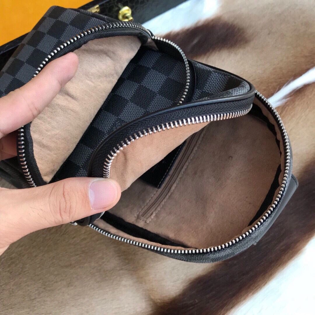 Mens Louis Vuitton Waist Chest Packs GoodFit 92658