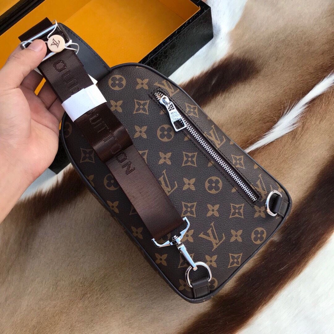 Attractive Mens Louis Vuitton Waist Chest Packs 92660