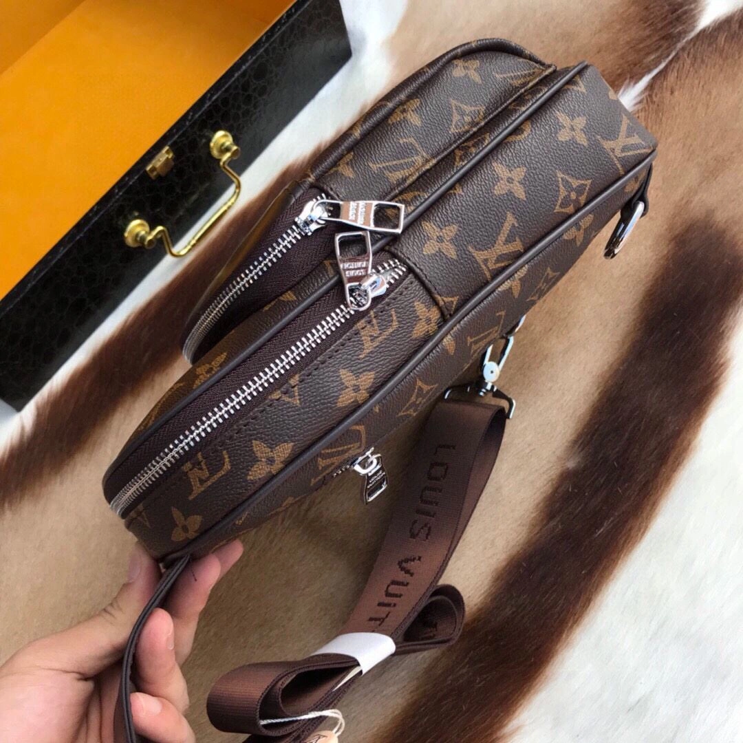 Attractive Mens Louis Vuitton Waist Chest Packs 92660