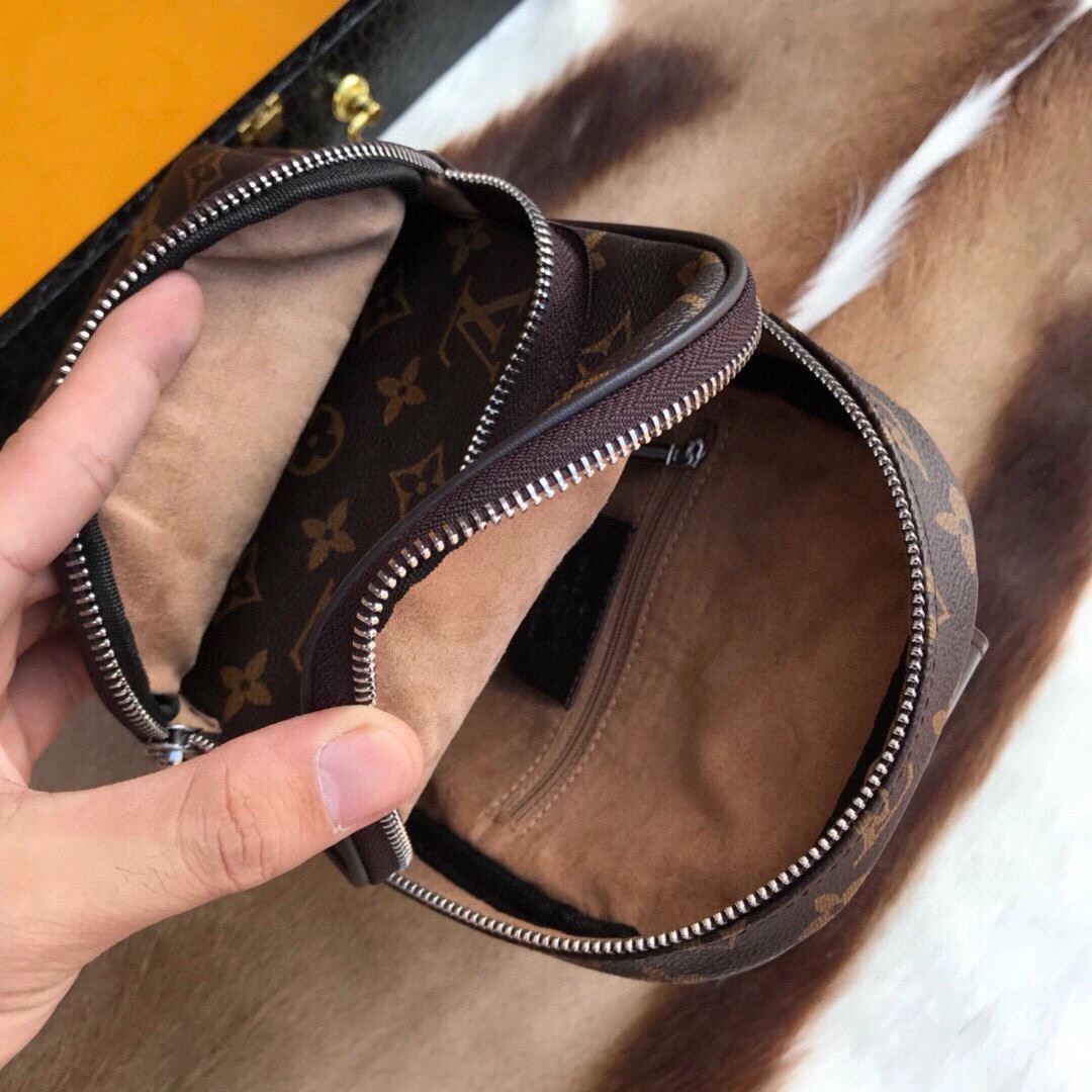 Attractive Mens Louis Vuitton Waist Chest Packs 92660