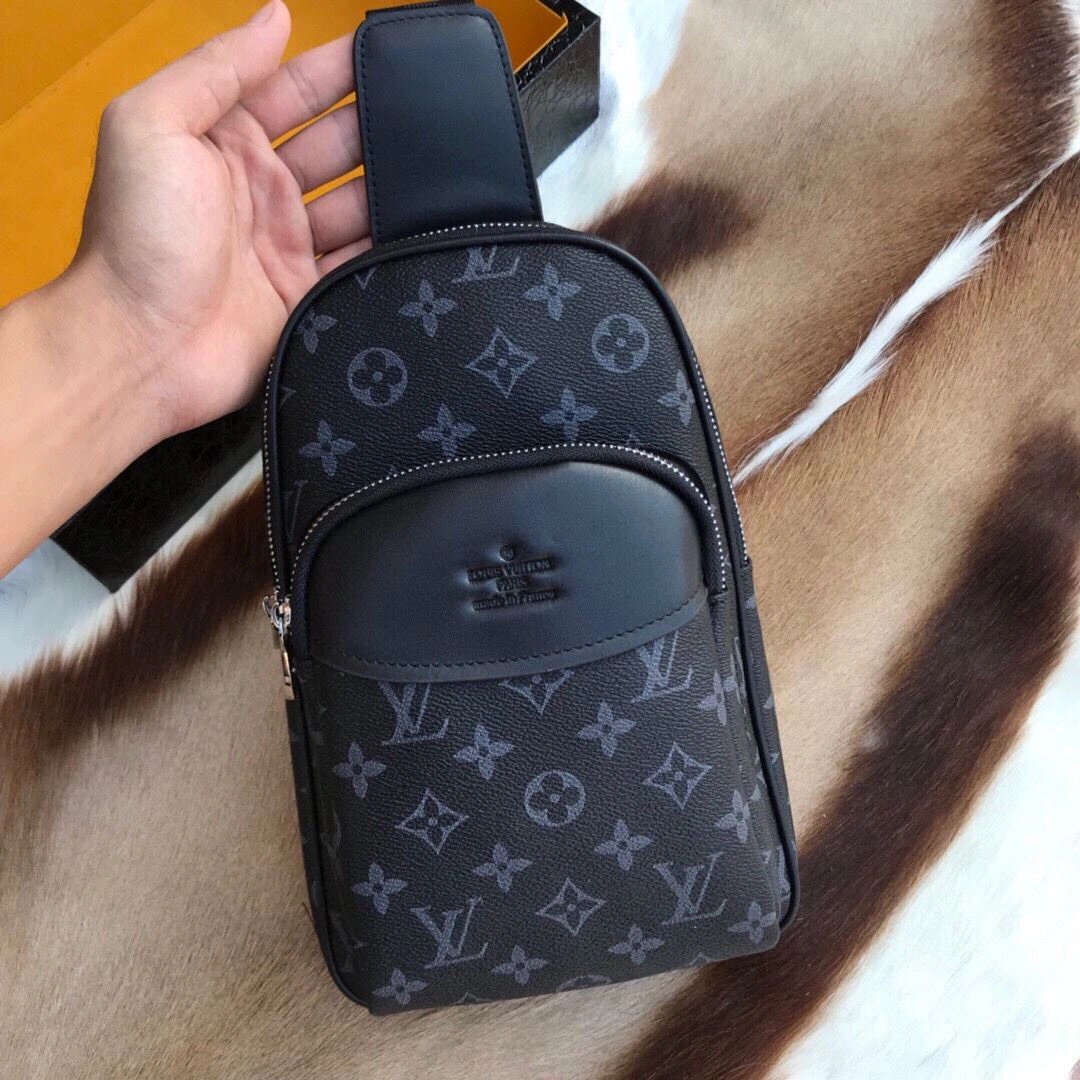 Unisex Mens Louis Vuitton Waist Chest Packs 92672