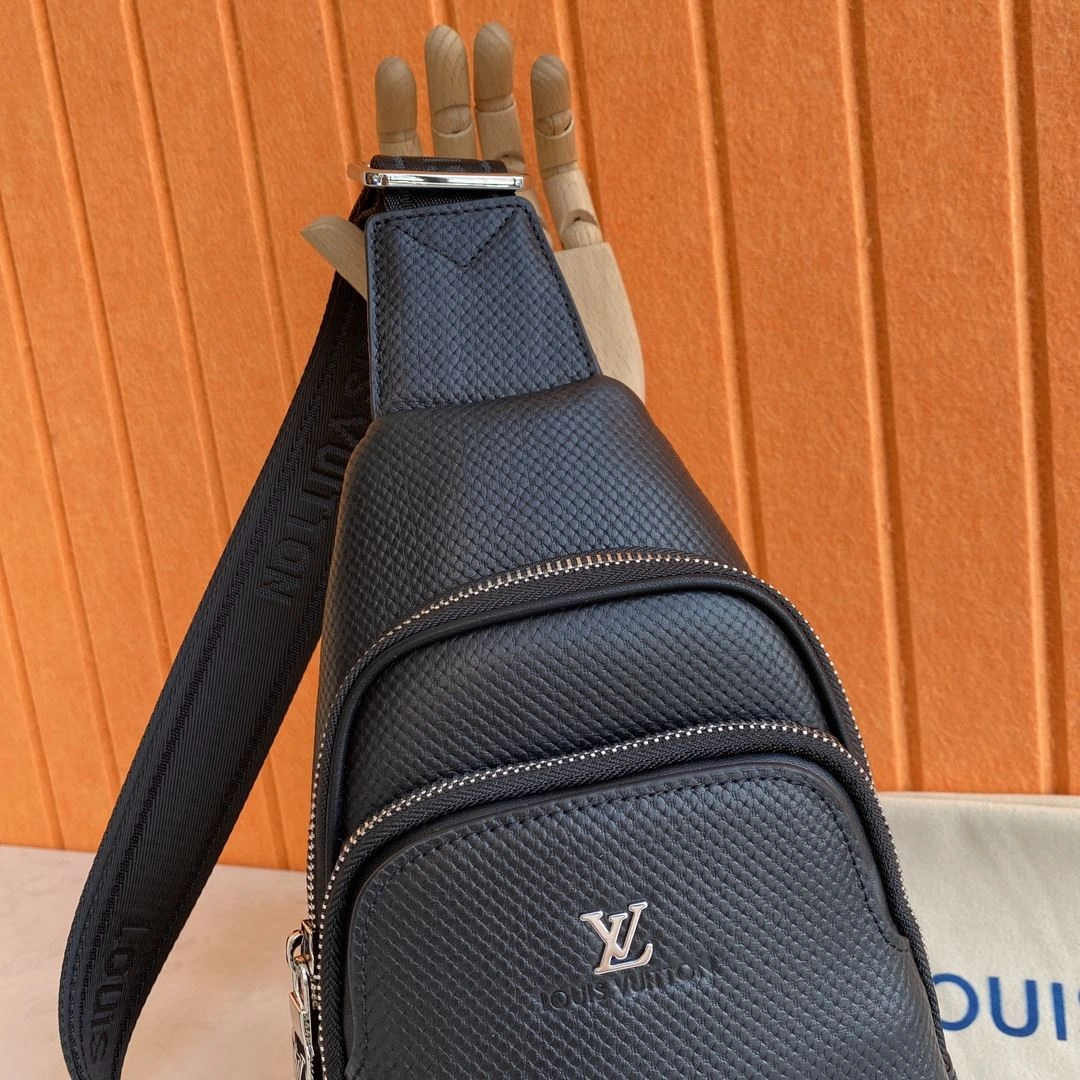 FashionForward Mens Louis Vuitton Waist Chest Packs 92684