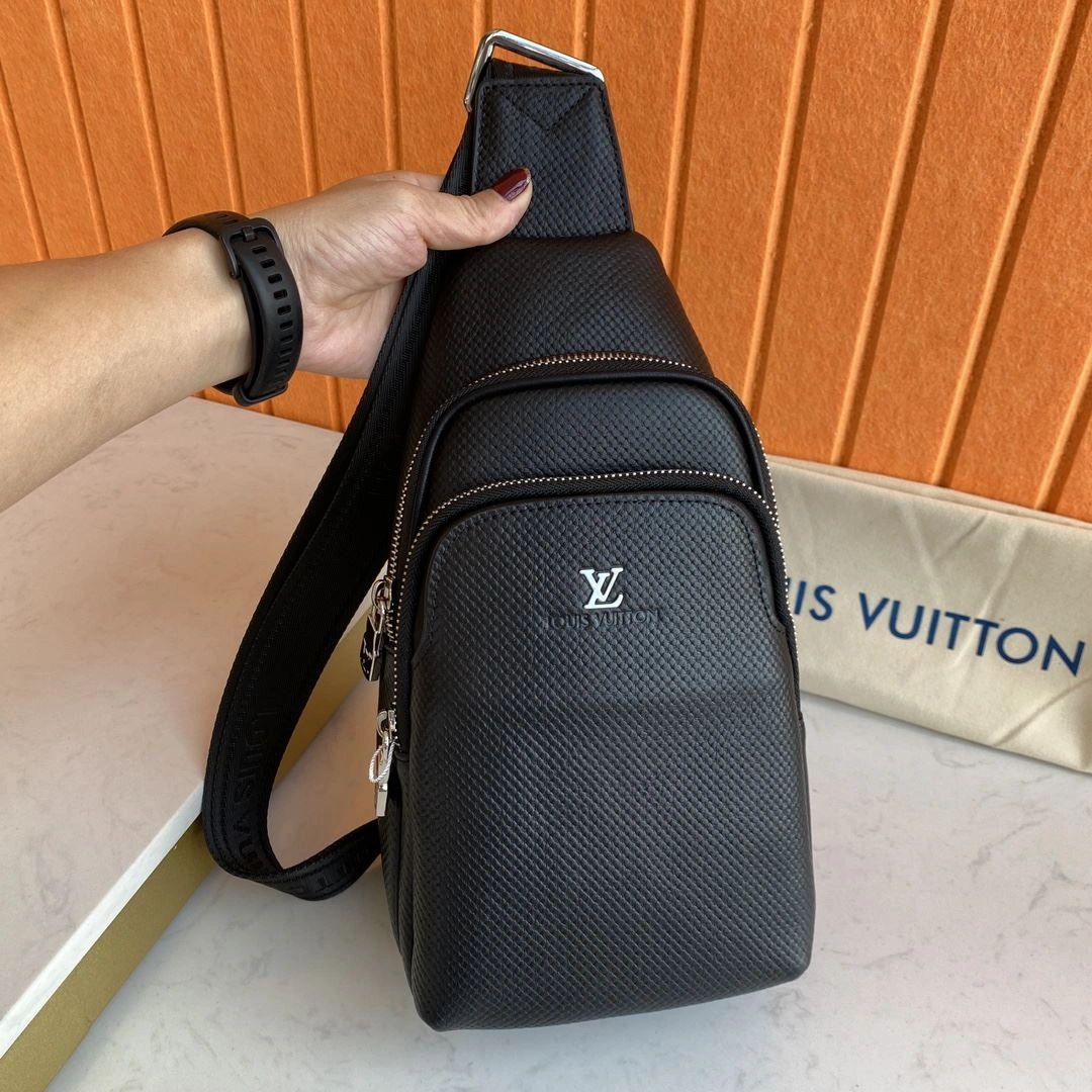 FashionForward Mens Louis Vuitton Waist Chest Packs 92684