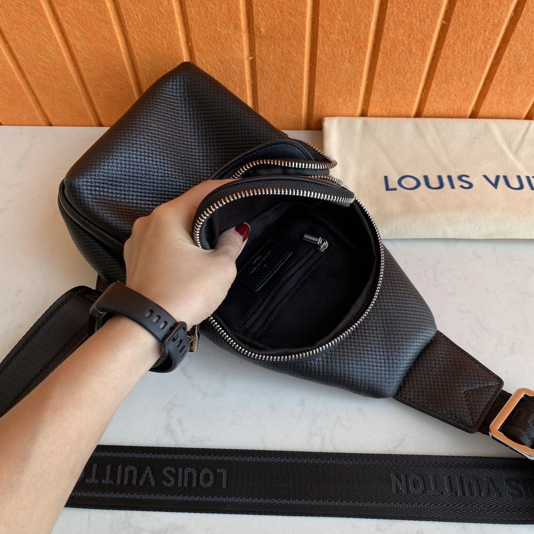 FashionForward Mens Louis Vuitton Waist Chest Packs 92684