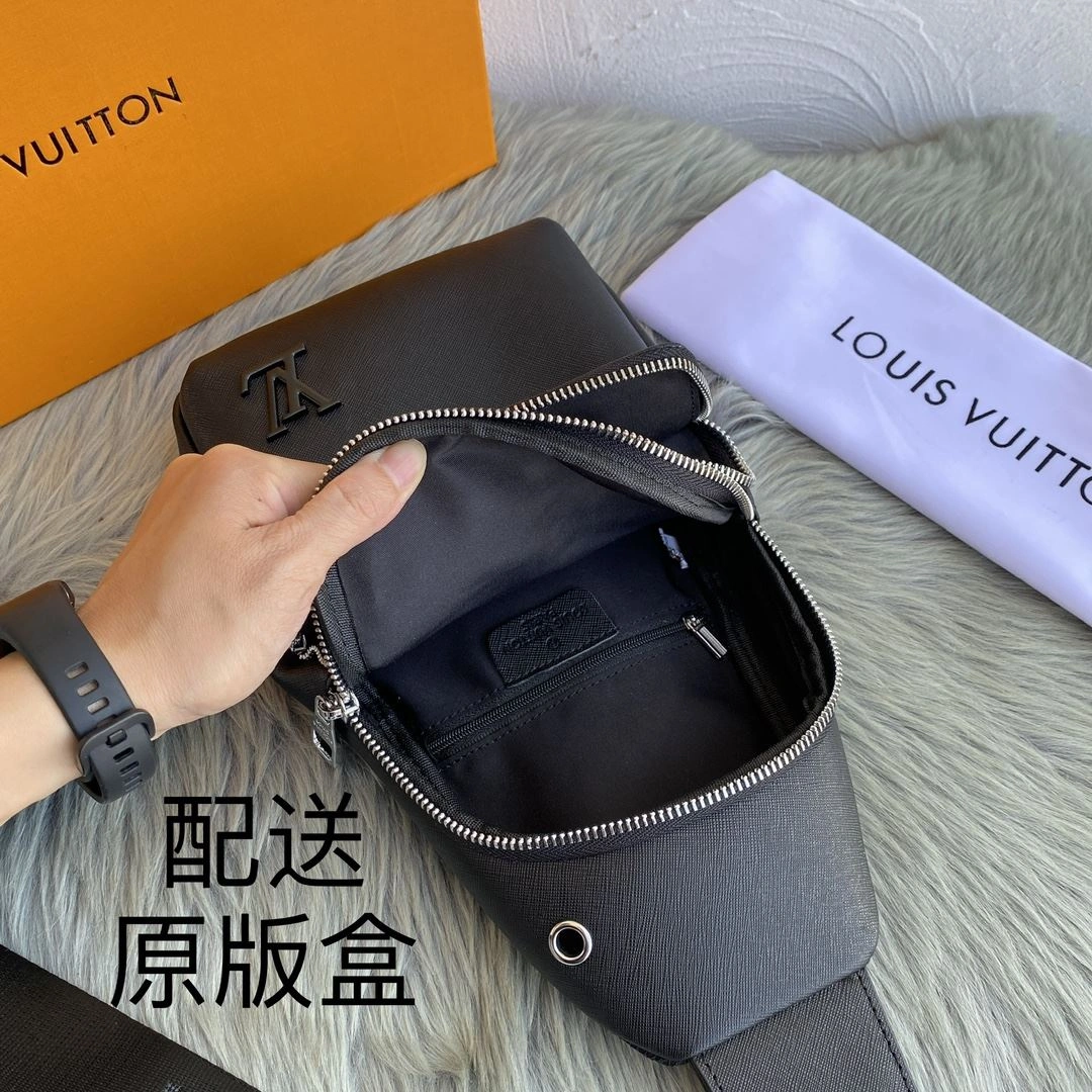 Mens Louis Vuitton Waist Chest Packs Supportive 92644