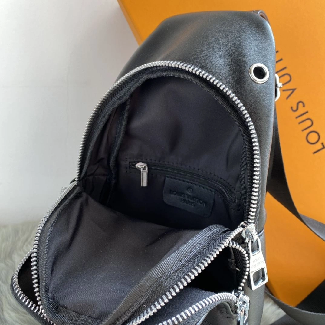 UrbanStyle Mens Louis Vuitton Waist Chest Packs 92646