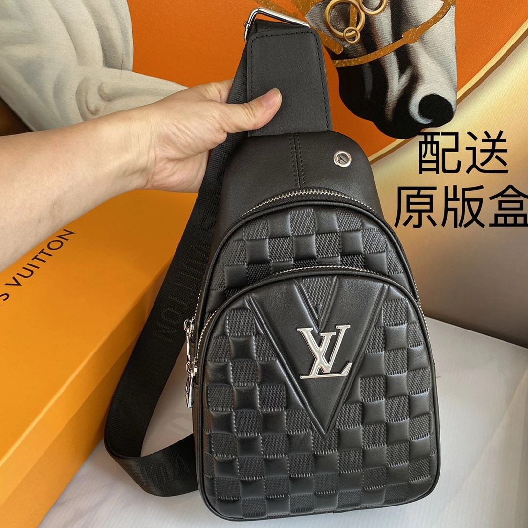 Mens Louis Vuitton Waist Chest Packs Lightweight 92642