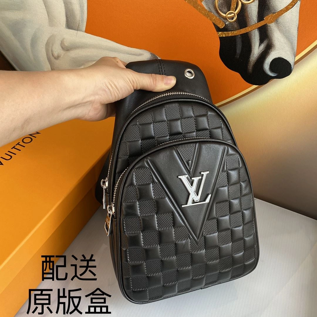 Mens Louis Vuitton Waist Chest Packs Lightweight 92642