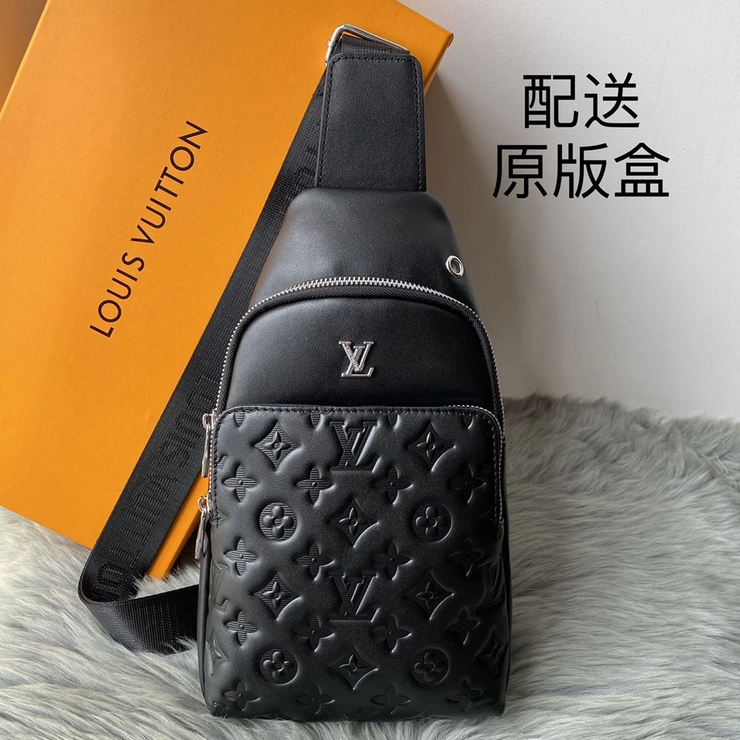 Chic Mens Louis Vuitton Waist Chest Packs 92639
