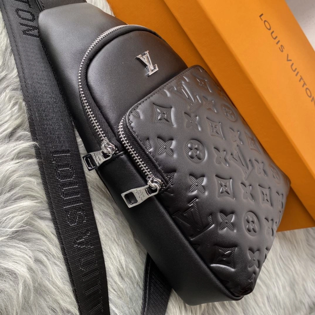 Chic Mens Louis Vuitton Waist Chest Packs 92639