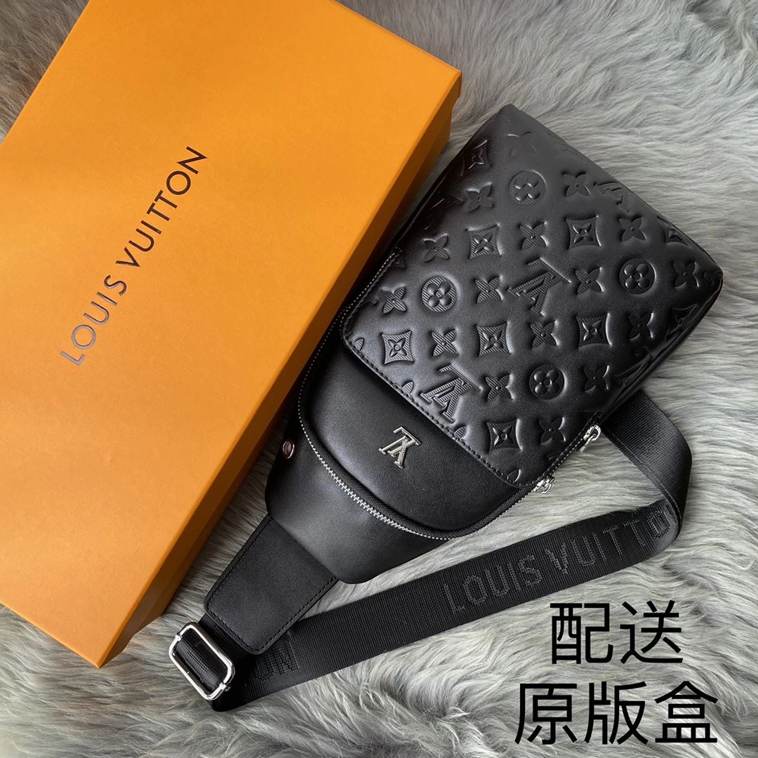 Chic Mens Louis Vuitton Waist Chest Packs 92639