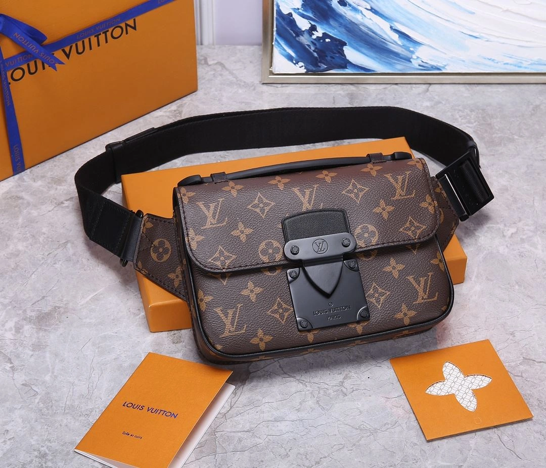 Mens Louis Vuitton Waist Chest Packs Practical 91636