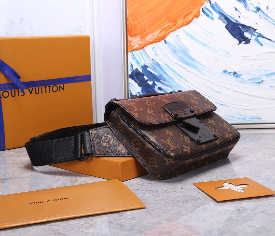 Mens Louis Vuitton Waist Chest Packs Practical 91636
