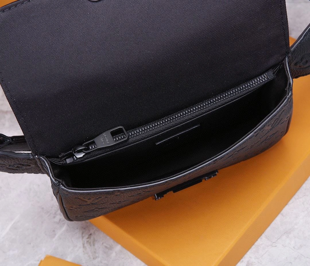 AllSeason Mens Louis Vuitton Waist Chest Packs 91634
