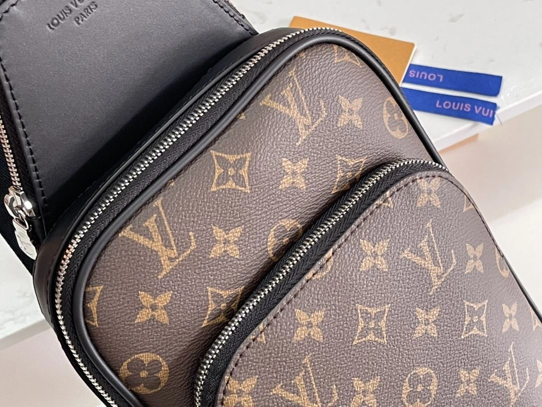 Mens Louis Vuitton Waist Chest Packs TimelessDesign 91633