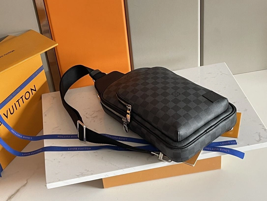 Mens Louis Vuitton Waist Chest Packs Bold 91626
