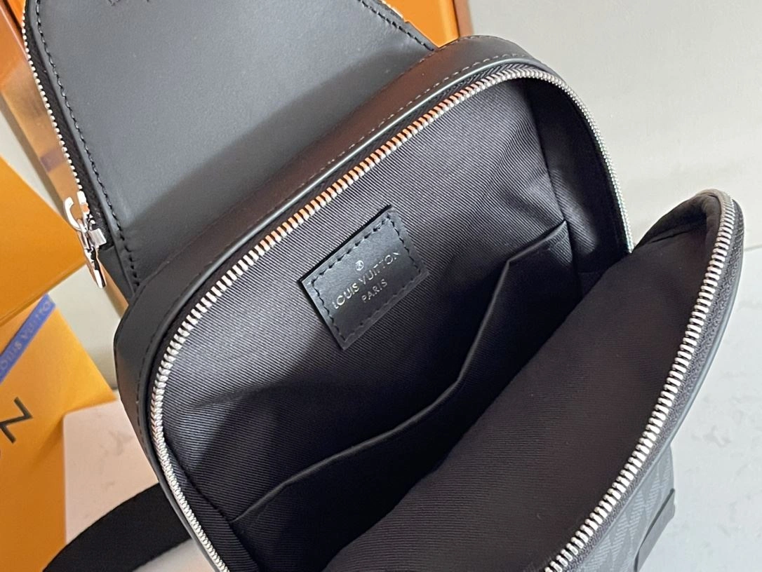 Mens Louis Vuitton Waist Chest Packs Bold 91626