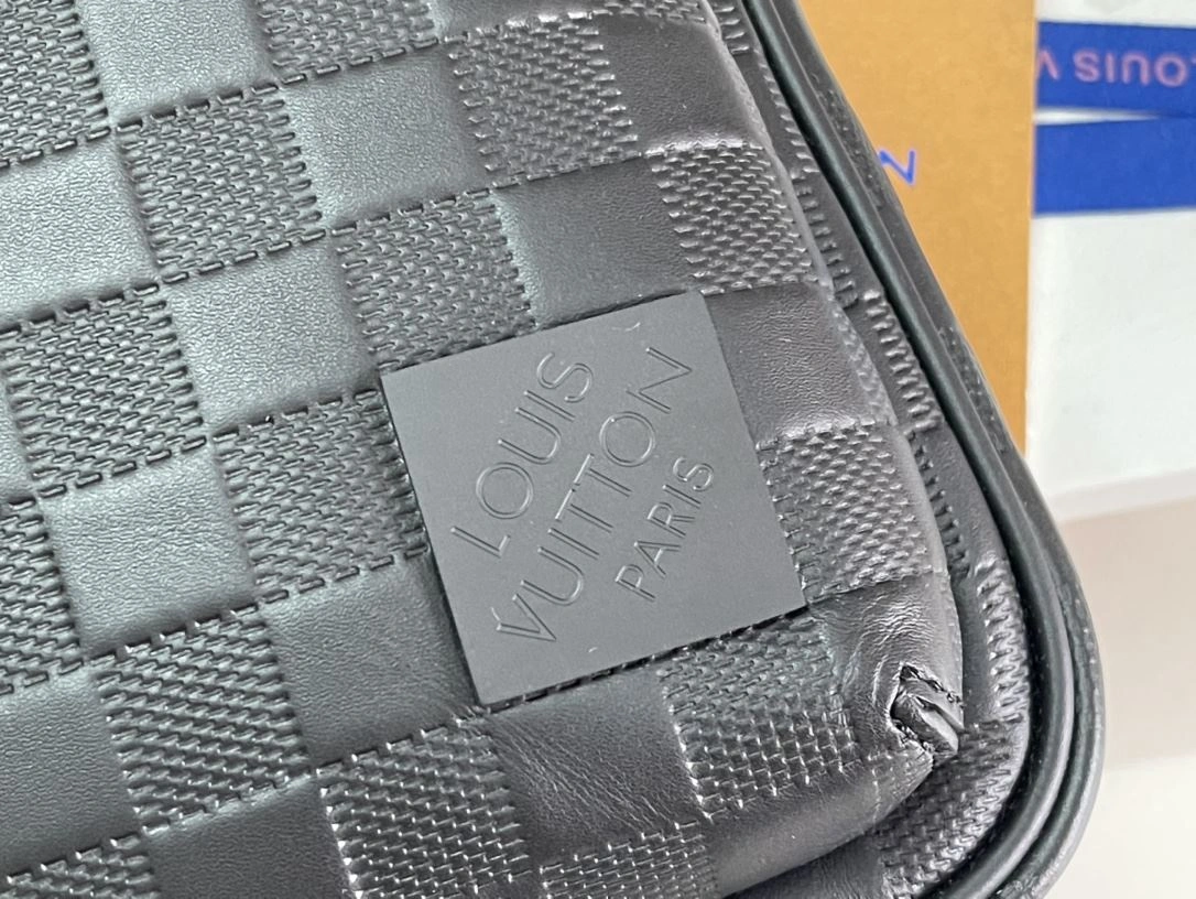 SunProtective Mens Louis Vuitton Waist Chest Packs 91629