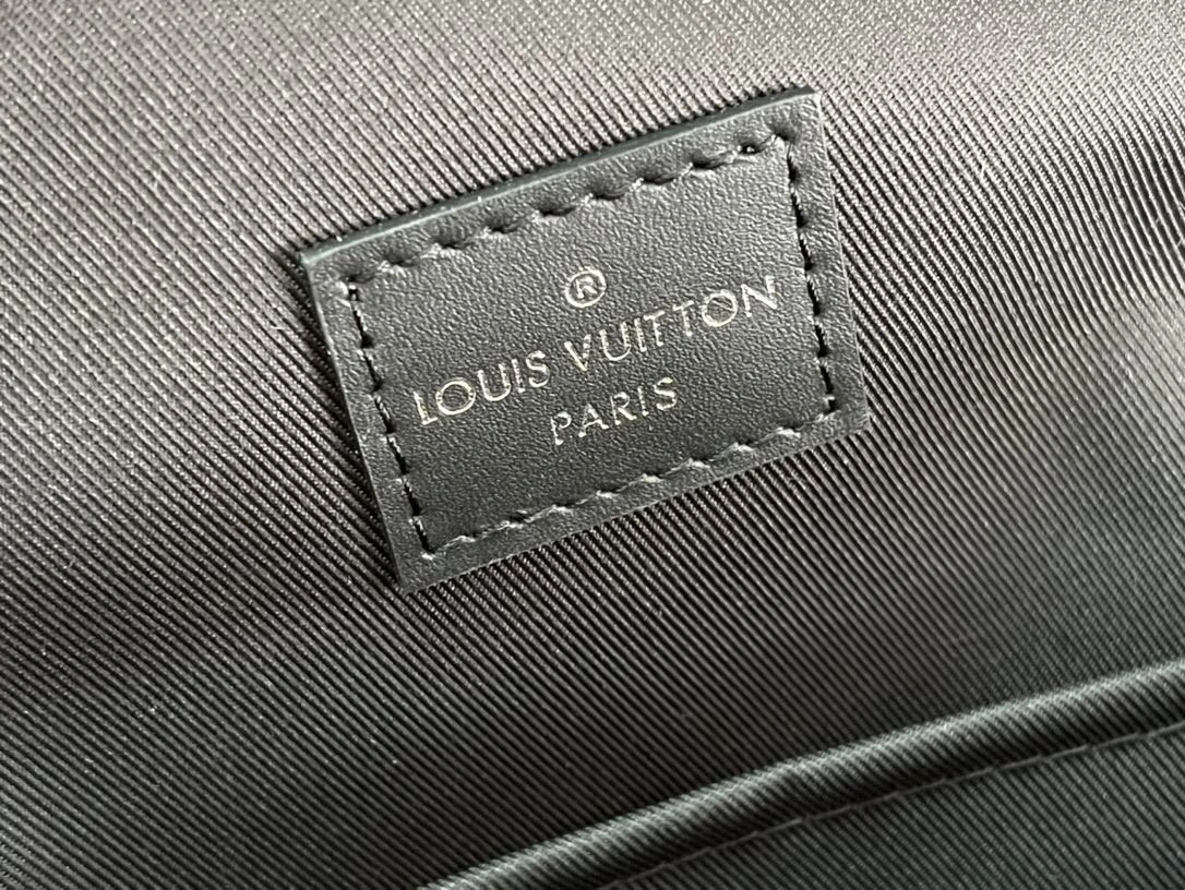 SunProtective Mens Louis Vuitton Waist Chest Packs 91629