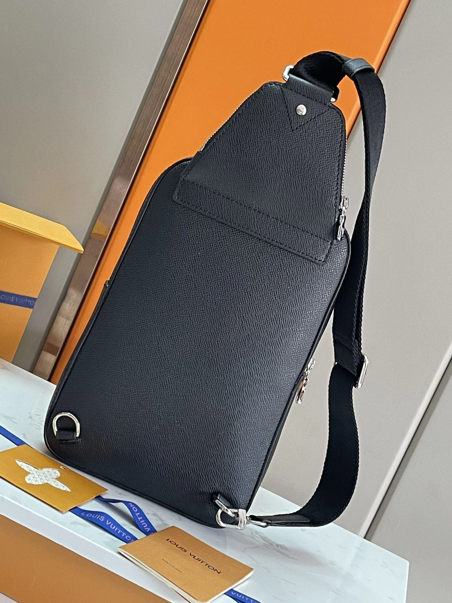 Mens Louis Vuitton Waist Chest Packs Sleek 91627