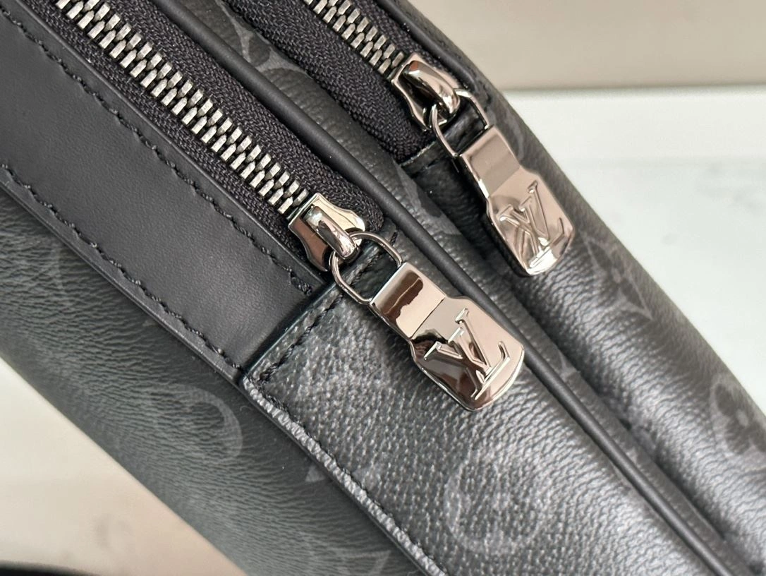 Mens Louis Vuitton Waist Chest Packs ZeroBulk 91700