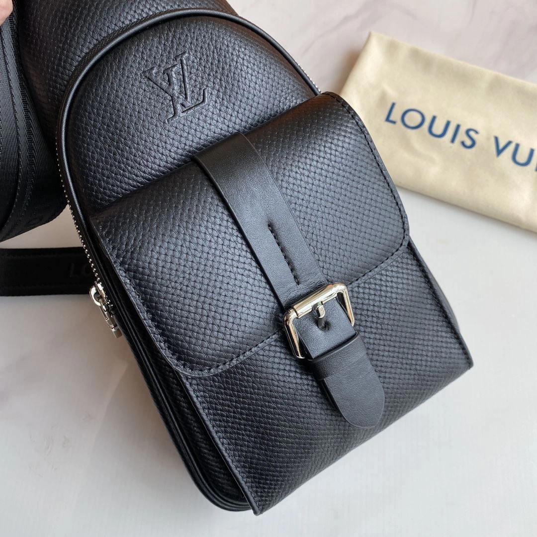 Durable Mens Louis Vuitton Waist Chest Packs 91620