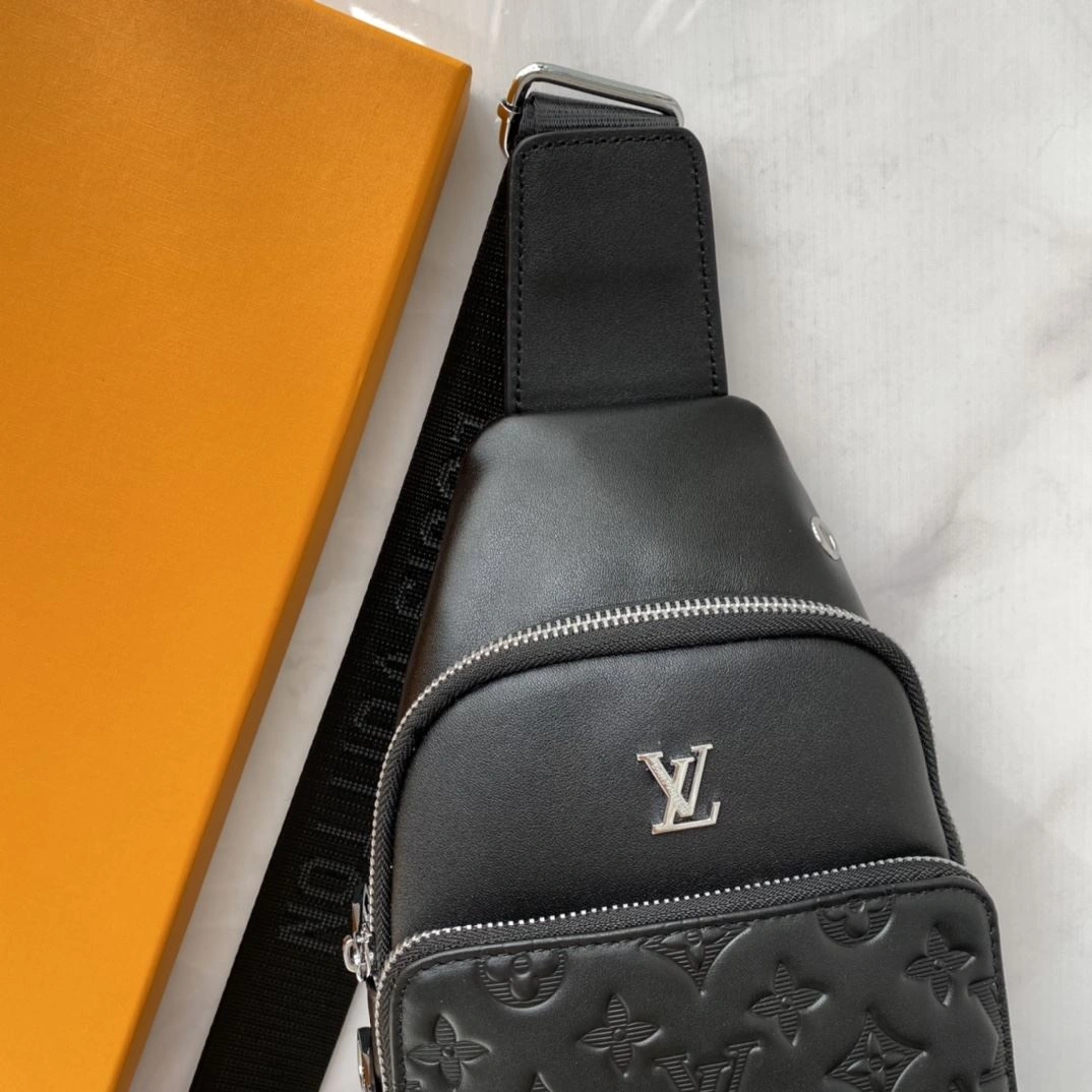 EasyMatch Mens Louis Vuitton Waist Chest Packs 91630