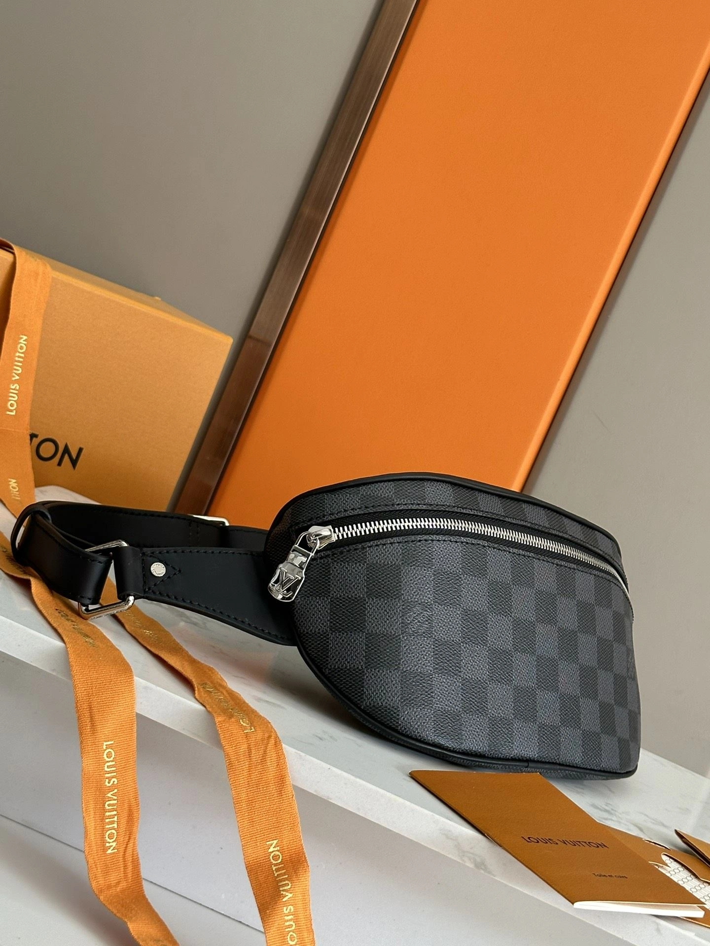 Mens Louis Vuitton Waist Chest Packs Elegant 91621
