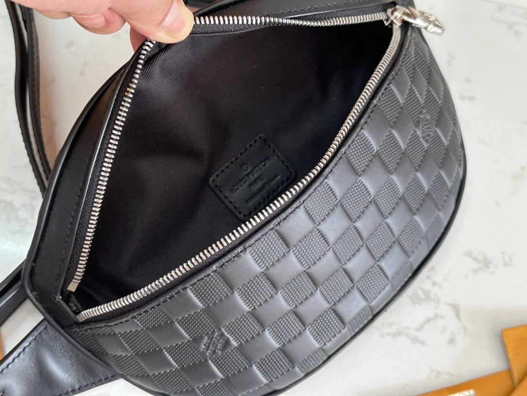 Snug Mens Louis Vuitton Waist Chest Packs 91635