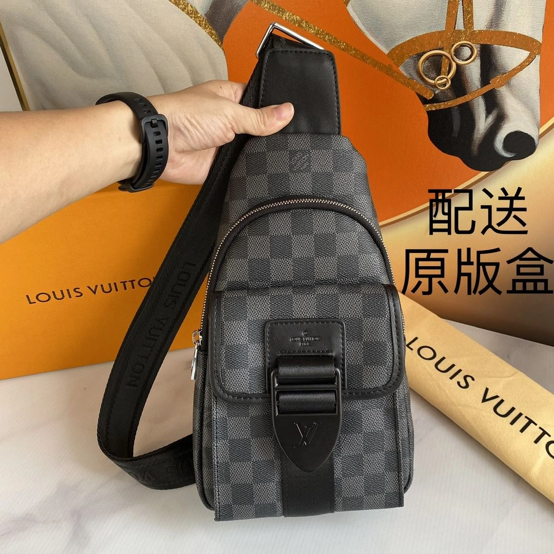 Mens Louis Vuitton Waist Chest Packs EasyMatch 91623